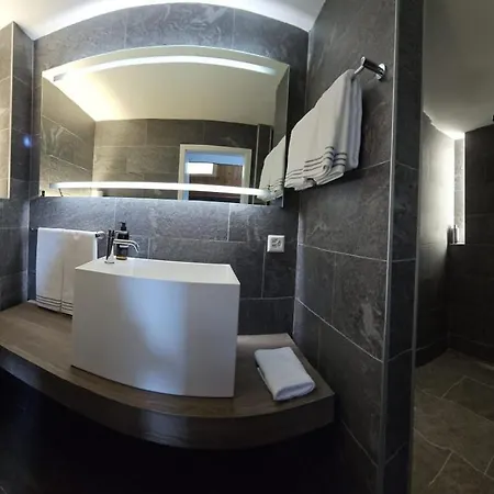 Hotel @ Home Hotel Locarno 3*