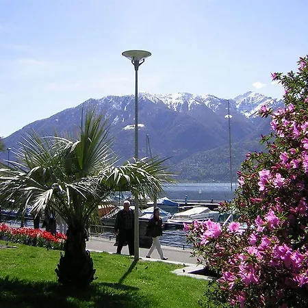 Отель @ Home Hotel Locarno
