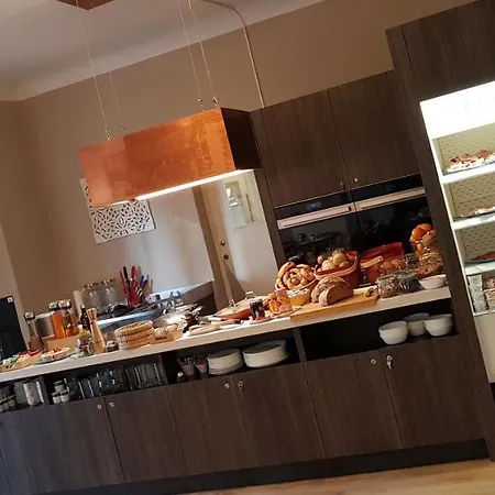 Отель @ Home Hotel Locarno 3*